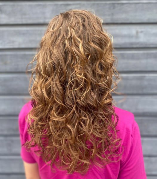 Kapsel-staphorst-krullen